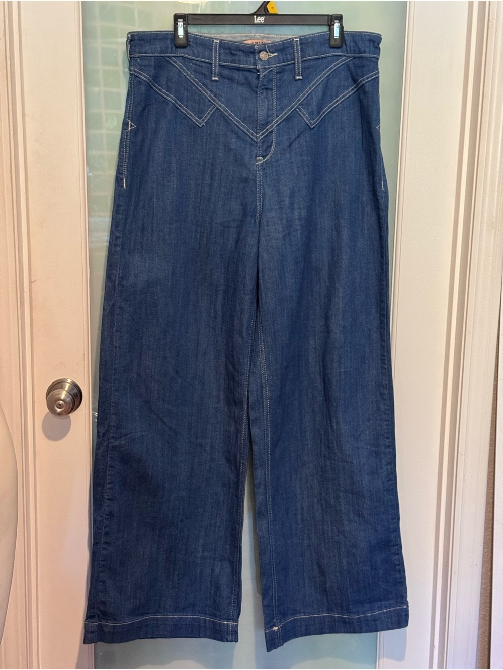 Ariat Wide Leg Ultra High-Rise Jeans in Dark Blue Denim